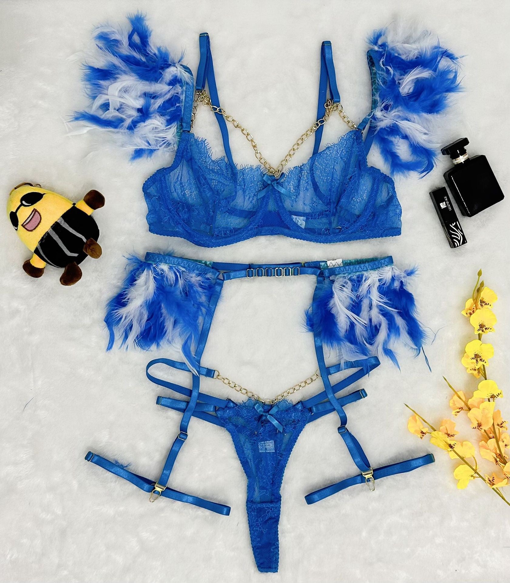 0200 Three-PointFun Suit Lace Feather Exotic Sets Women Sexy Lingerie Garter Kit Chain Panty Perspective