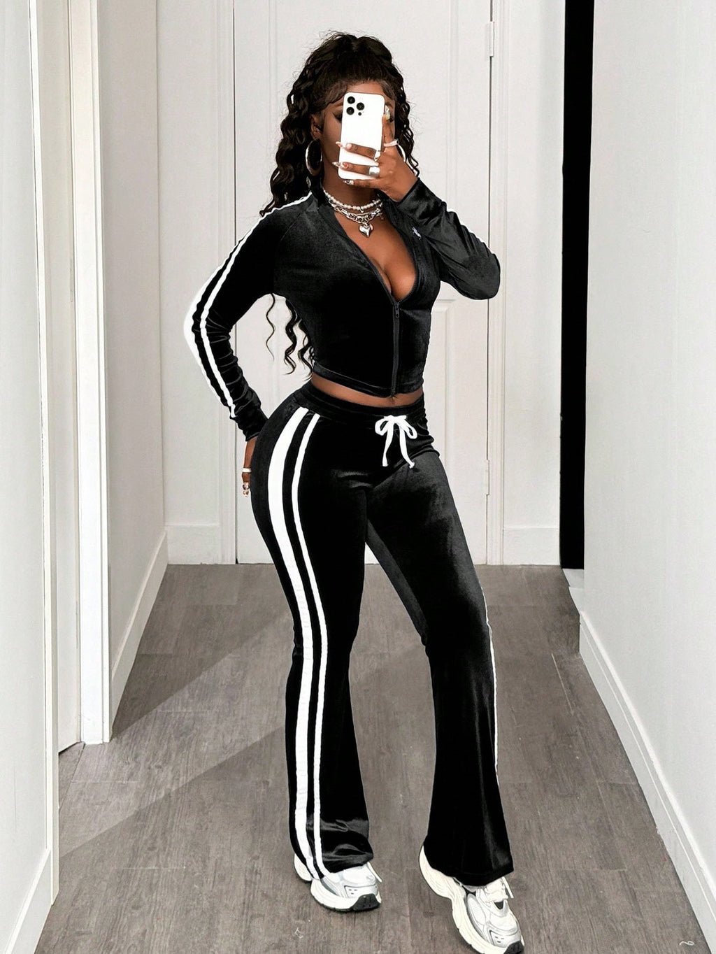 K25L1857 Side Stiped Velour Two Piece Set Women Casual Zipper Long Sleeve Crop Top+Drawstring Pants
